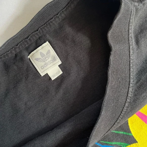 Adidas tee - Picture 4 of 4